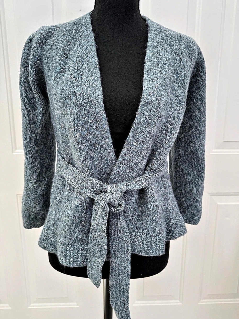 Aberdeen Woman Belted Merino Wool Cardigan in Blue & Gray Size P Like New
